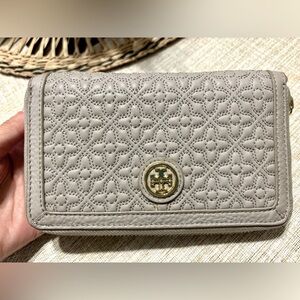 Tory Burch Bryant Quilted Wristlet Wallet EUC